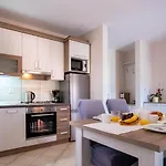 Apartamento In With Balcony, Air Conditioning, Wifi, Washing Machine Lopar