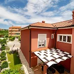 In With Balcony, Air Conditioning, Wifi, Washing Machine Apartamento Lopar