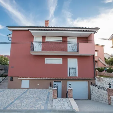 Apartamento In With Balcony, Air Conditioning, Wifi, Washing Machine *