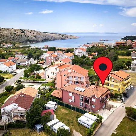 In With Balcony, Air Conditioning, Wifi, Washing Machine Apartament