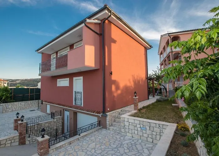In With Balcony, Air Conditioning, Wifi, Washing Machine 로파르