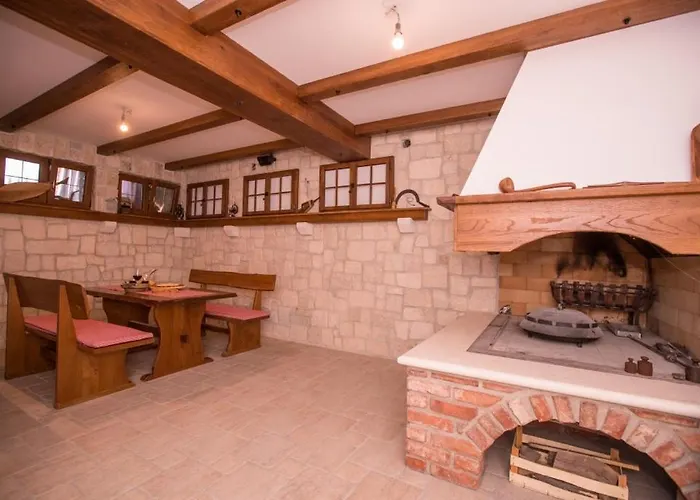 아파트 In With Balcony, Air Conditioning, Wifi, Washing Machine 로파르